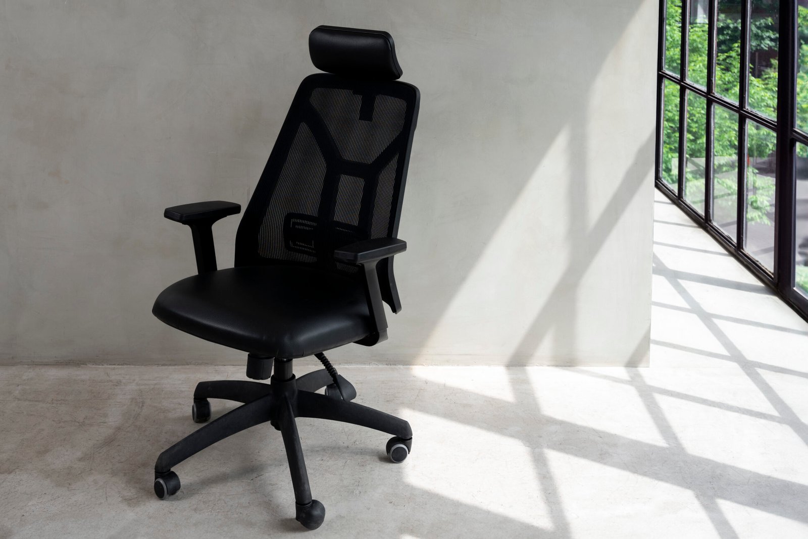 Best Office Chairs Under $100 for Home Office (May 2026 Guide)