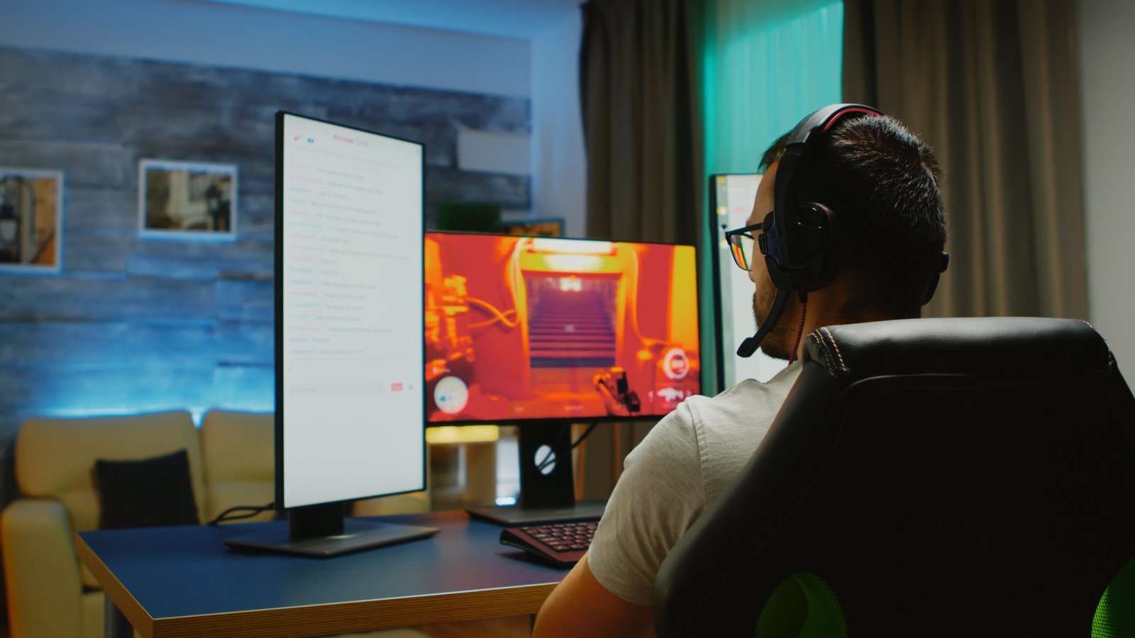 How to Choose the Right Monitor for Work and Gaming in 2026